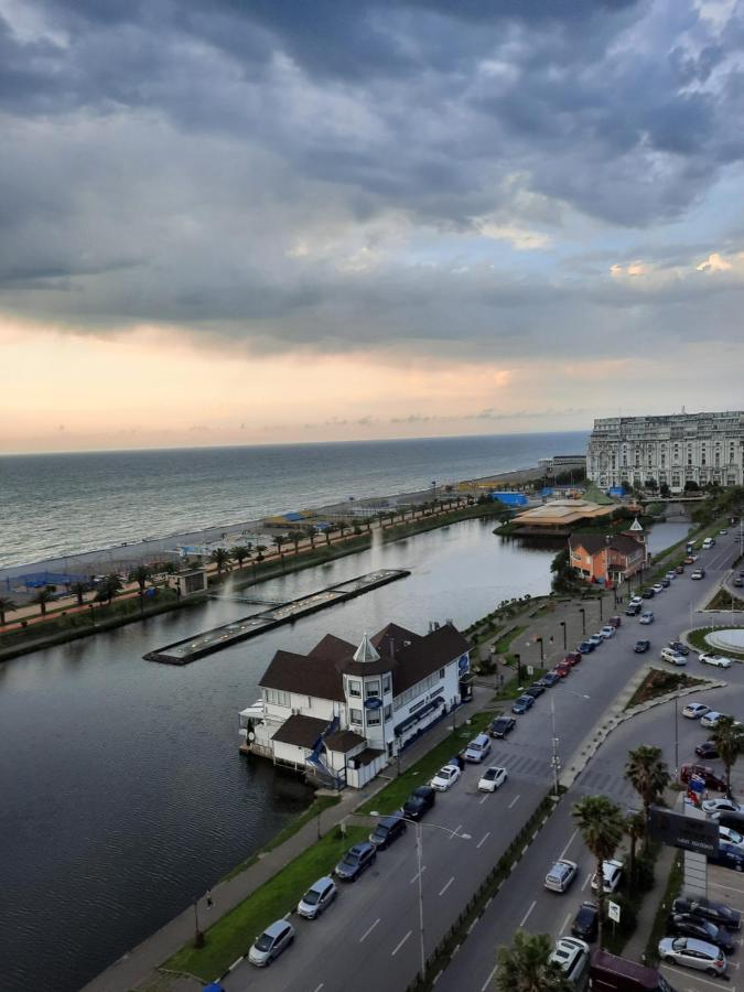 The Best Beach Aparthotel Orbi City Batumi Exterior foto